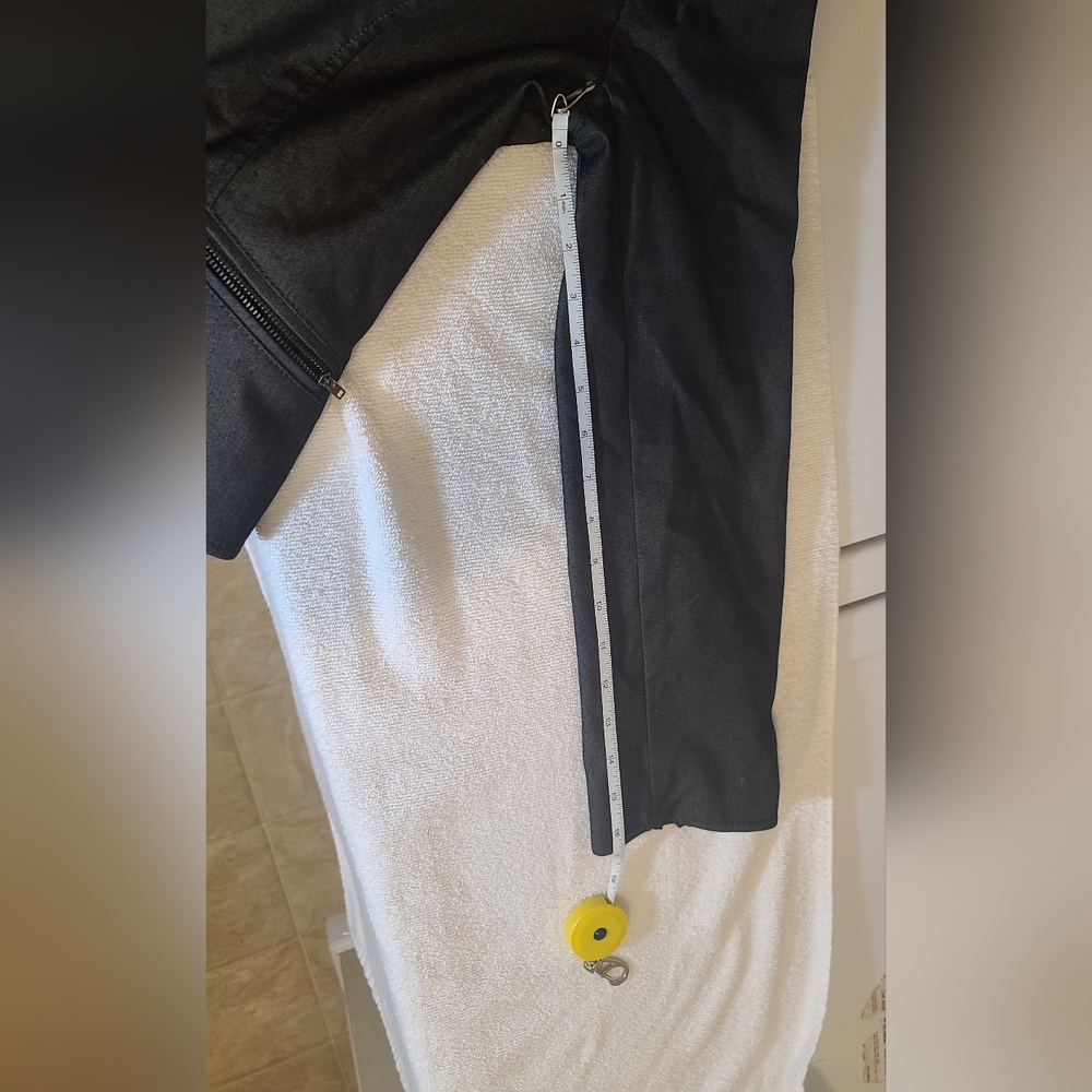 JULIO Chic Slate Grey Cropped Blazer - Picture 11 of 11